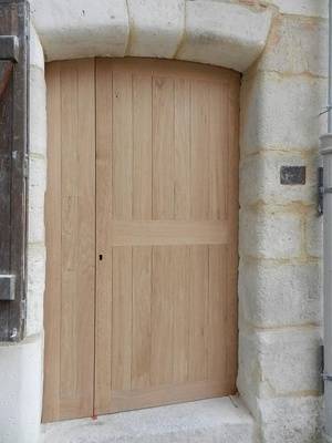 grande porte en bois